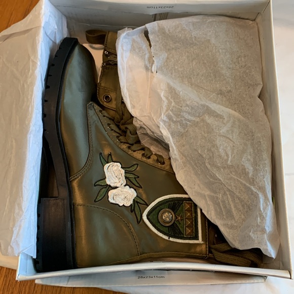 NiB Steve Madden army green combat boots - Picture 7 of 8